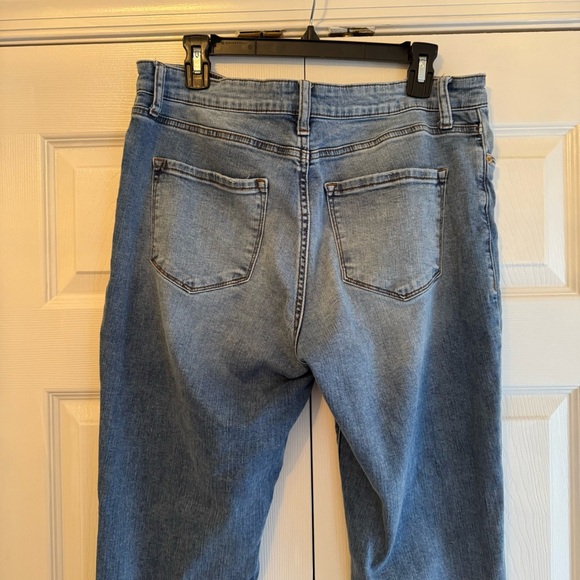 STS Blue Women's Jean - Picture 3 of 5